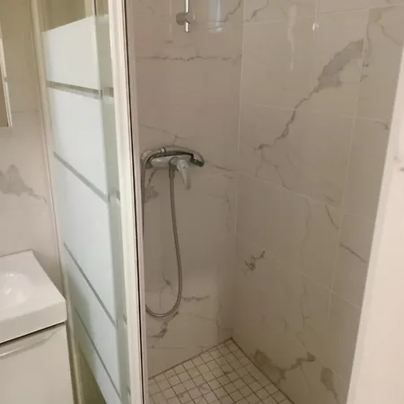 5 Personne Salon Proche Centre * Paris